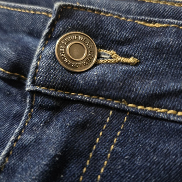 Anniewear LA High Waist Wide Flare Leg Mia Crop Jeans, Dark Wash, Raw Hem, EUC! - Picture 11 of 13